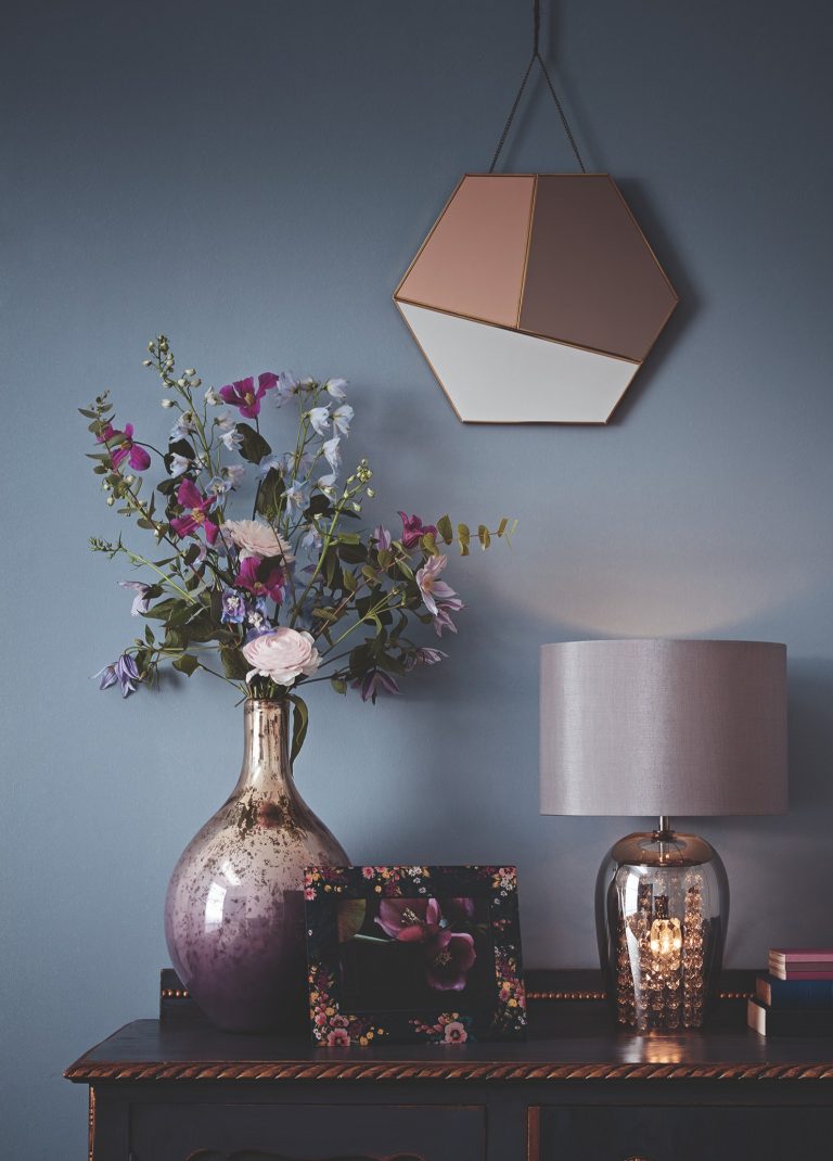 Tesco Fox Ivy SS19 Table Lamp with Pearlescent Vase and Hexagonal Mirror 768x1070