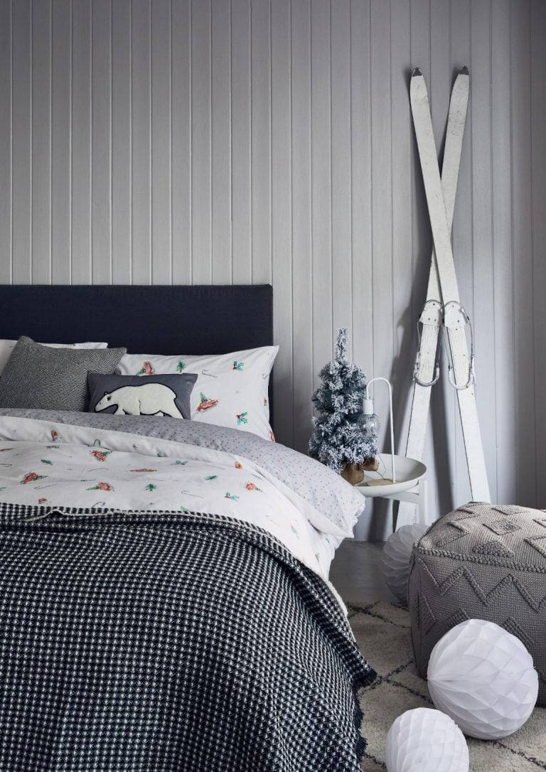 White and colourful Christmas tree bedding