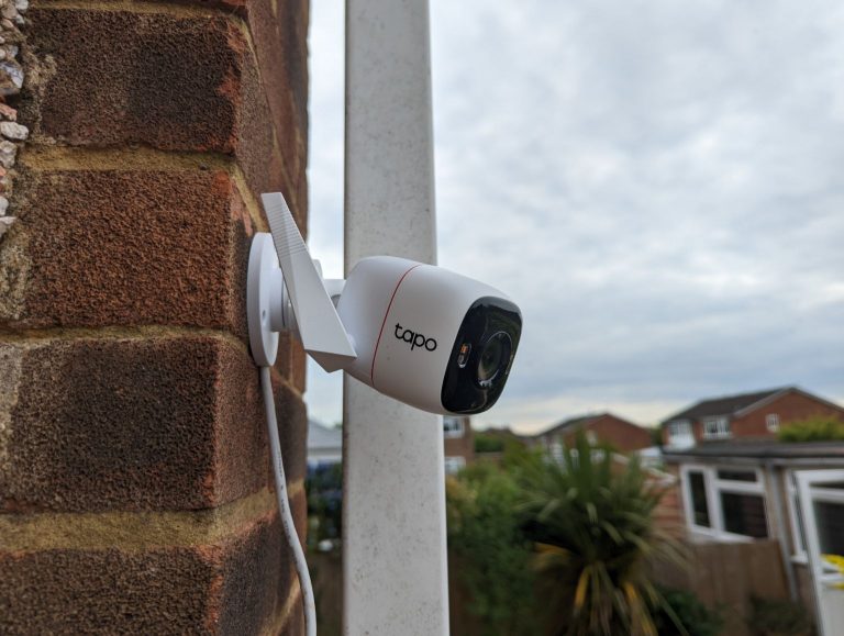 TP-Link Tapo C320WS Outdoor WiFi Camera Review - Starlight Night