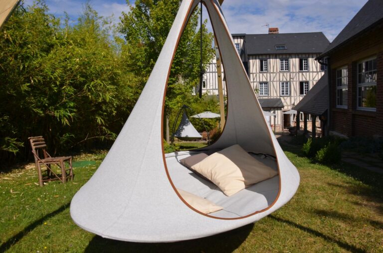 Hanging hammock in a grey fabric by SleepyHammock.